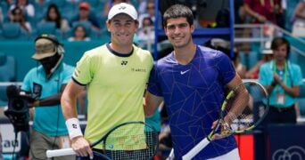 Casper Ruud Carlos Alcaraz Miami 2022 smiling toss