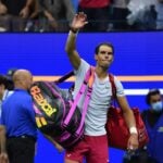 Rafael Nadal says goodbye to the crowd after his defeat against Frances Tiafoes at the US Open in 2022