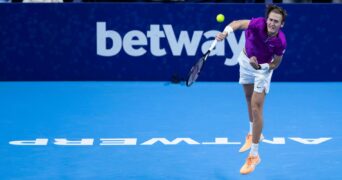 Sebastian Korda hits a serve during his victory against Dominic Thiem in the semi-final of Antwerp in 2022