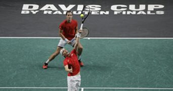 Denis Shapovalov Vasek Pospisil Davis Cup smash volley team double Germany Tim Puetz Kevin Krawietz