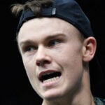 Holger Rune frustré au Rolex Paris Masters 2022