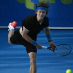Andrey Rublev à l'entraînement à Doha en 2023
