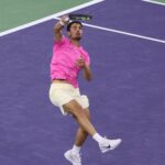 Carlos Alcaraz smash Indian Wells