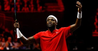Frances Tiafoe chauffe la foule à la Laver Cup 2022