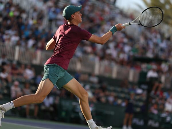 Jannik Sinner Indian Wells coup droit attaque
