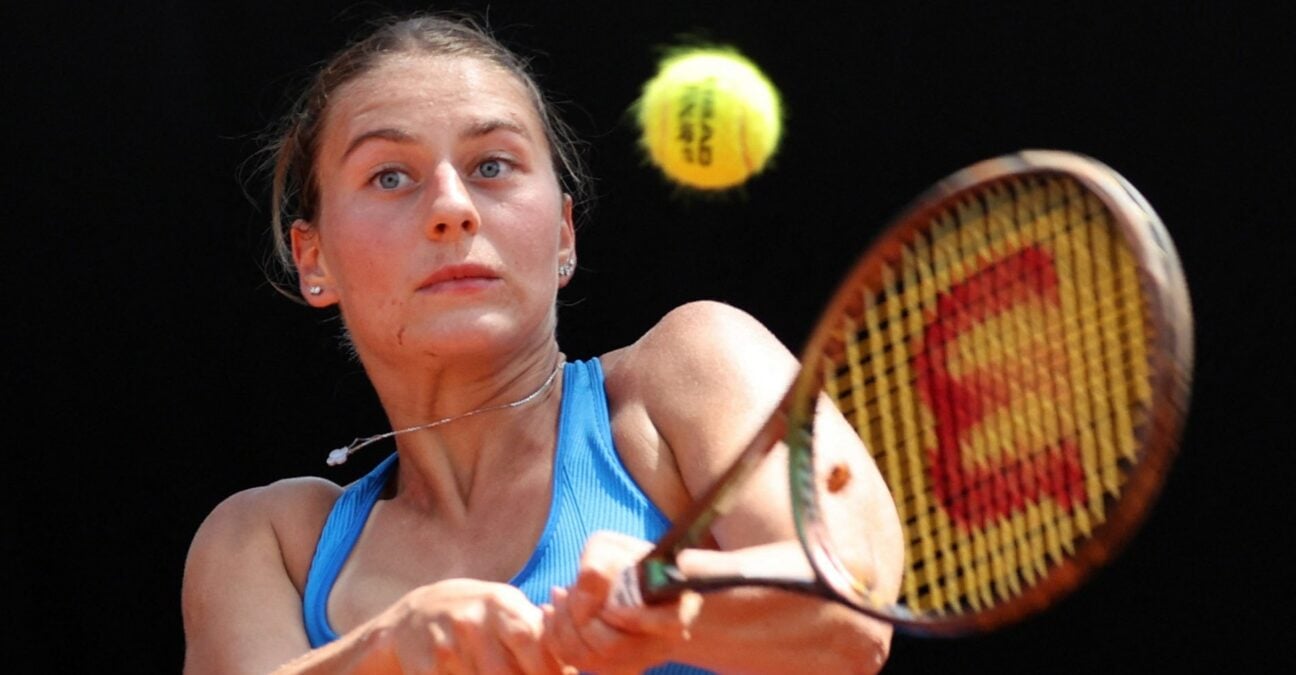 Marta Kostyuk BJK Cup revers
