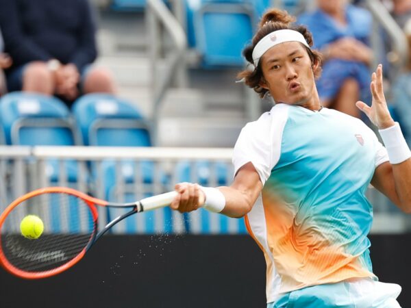 Zhizen Zhang coup droit Eastbourne 2023