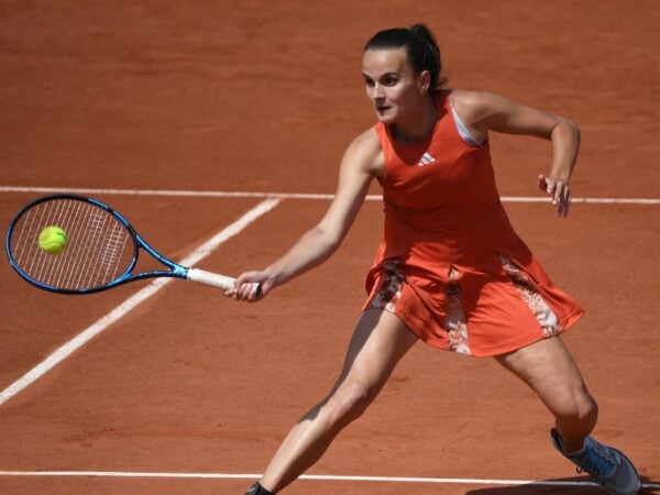 Clara Burel Roland-Garros 2023 contre-amortie coup droit