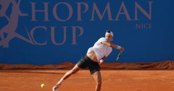 Holger Rune Hopman Cup 2023 coup droit entraînement