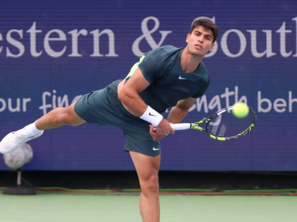 Carlos Alcaraz Cincinnati 2023 service slicé