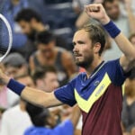 Daniil Medvedev célèbre à l'US Open 2023