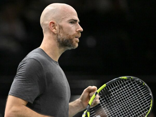 Adrian Mannarino Rolex Paris Masters 2023 poing serré