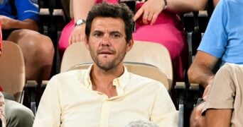 Paul-Henri Mathieu lors d'un match de basket à Roland-Garros en 2023