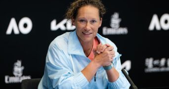 Samantha Stosur (Zuma _ Panoramic)
