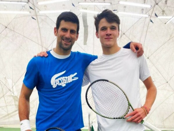 Jakub Menšík, Novak Djokovic, 2022