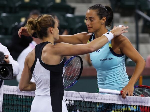 Caroline Garcia et Maria Sakkari après la victoire de la Grecque au troisième tour du tournoi d'Indian Wells 2024
