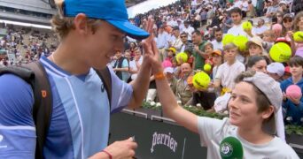 Alex de Minaur et son fan - Roland-Garros 2024