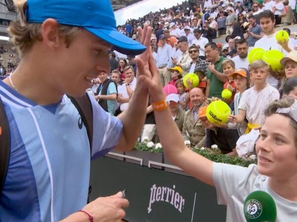 Alex de Minaur et son fan - Roland-Garros 2024