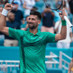 Novak Djokovic Miami 2025 joie célébration bras levés