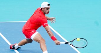 Francisco Cerundolo Miami 2025 volée revers