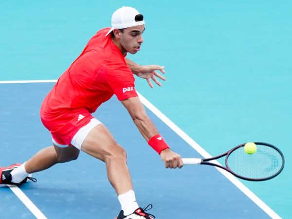 Francisco Cerundolo Miami 2025 volée revers