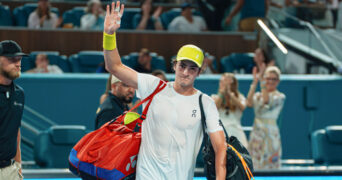 Joao Fonseca Miami 2025 (© Julien Nouet / Tennis Majors)